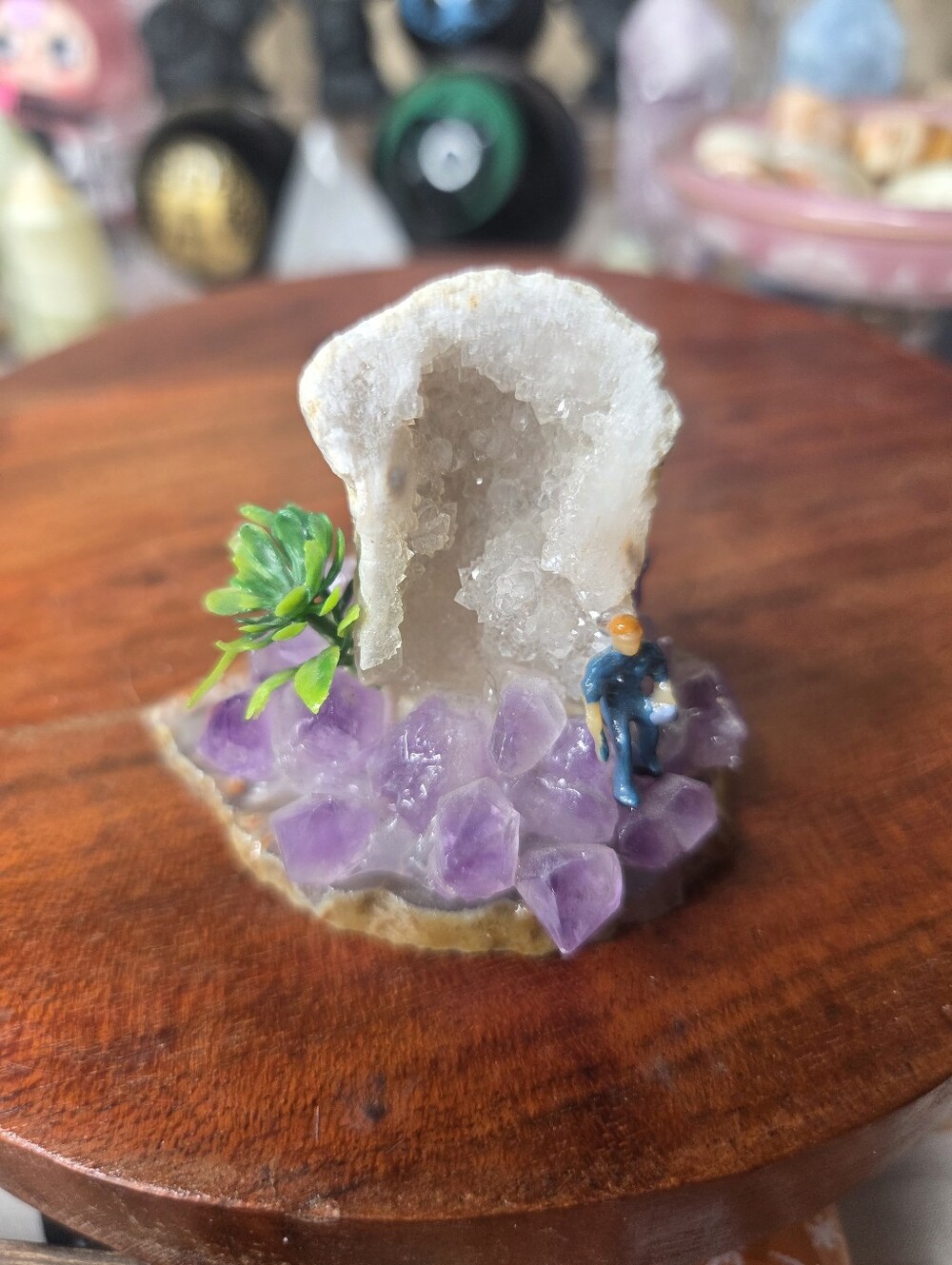 Druzy Geode On Amethyst And Agate Figurine  2.73 In
